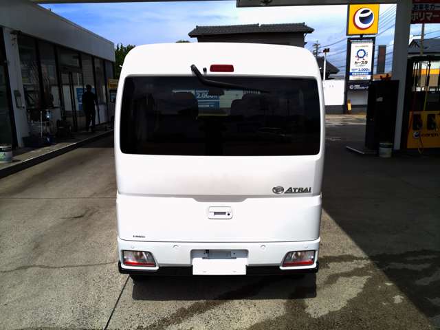 Daihatsu Atrai 7