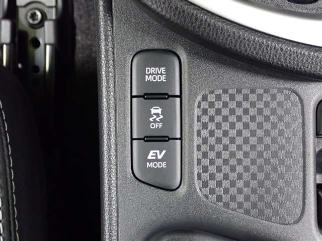 Toyota Yaris Cross 12
