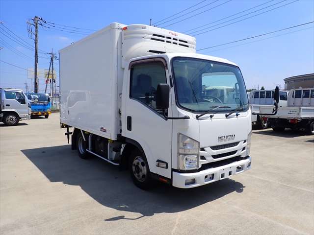Isuzu Elf 3