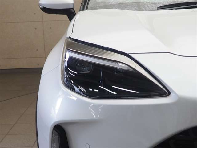 Toyota Yaris Cross 8