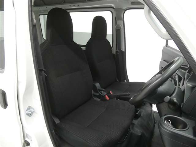 Daihatsu Hijet Cargo 12