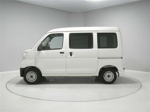 Daihatsu Hijet Cargo 2