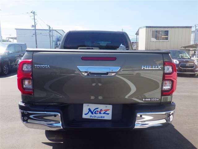 Toyota Hilux 9