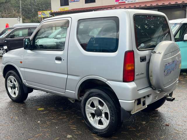 Suzuki Jimny 6