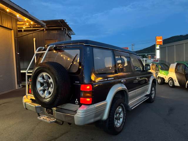 Mitsubishi Pajero 11