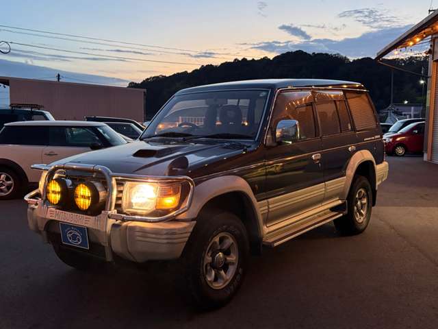 Mitsubishi Pajero 9