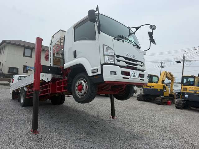 Isuzu Forward 2