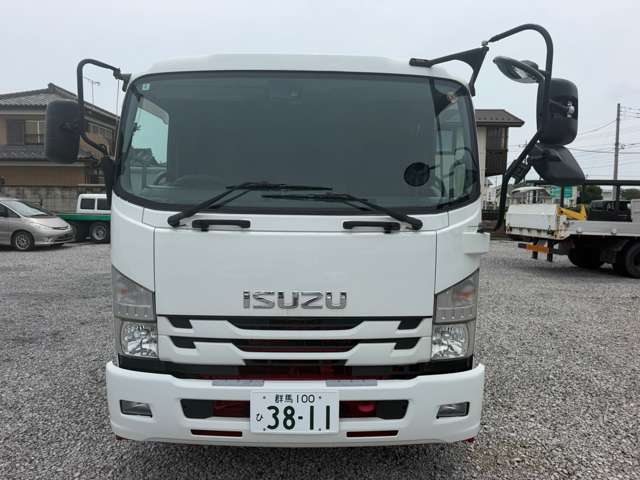 Isuzu Forward 4