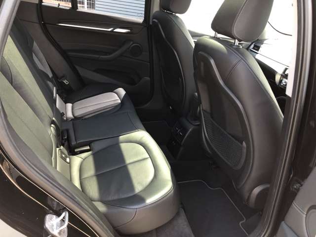 BMW X1 9