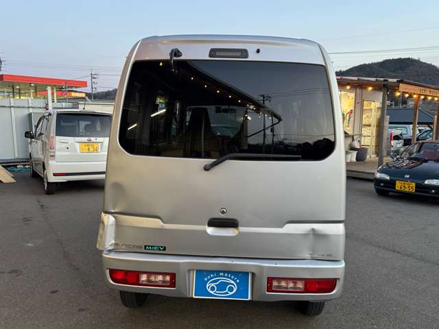 Mitsubishi Minicab MiEV 12