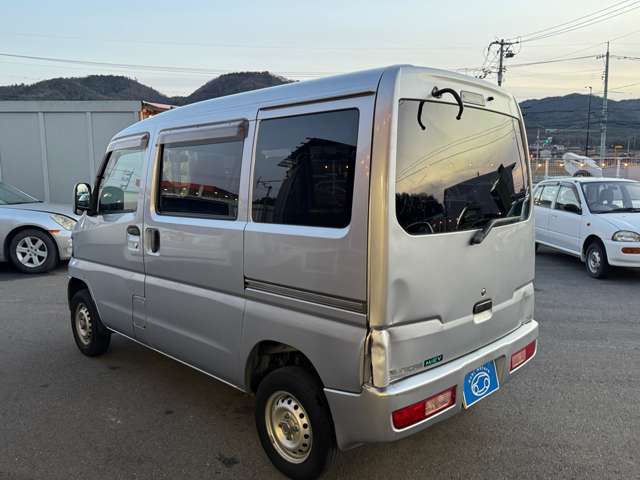 Mitsubishi Minicab MiEV 8