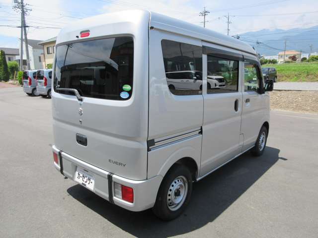 Suzuki Every 8