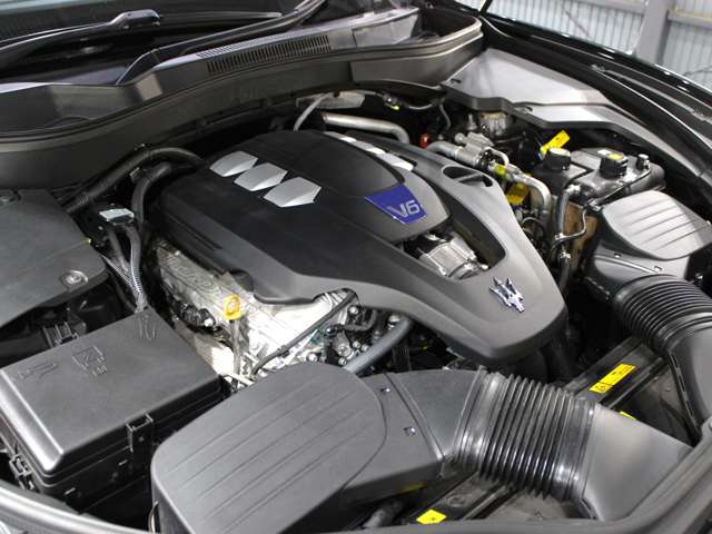 Maserati Levante 6