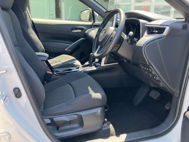 Toyota Corolla Cross 12