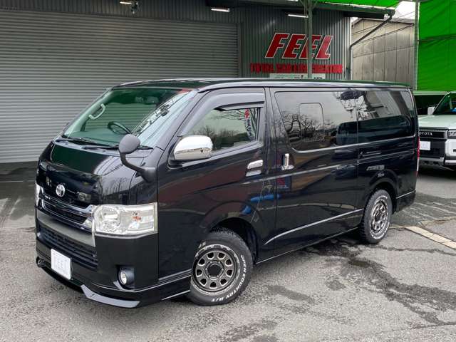 Toyota Hiace Van 12