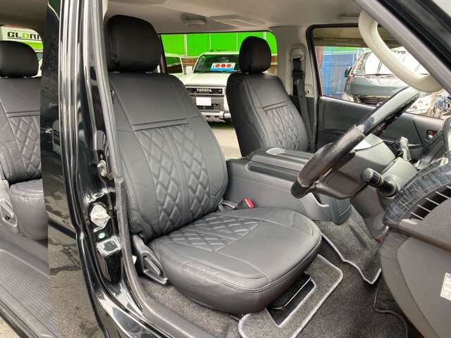 Toyota Hiace Van 6