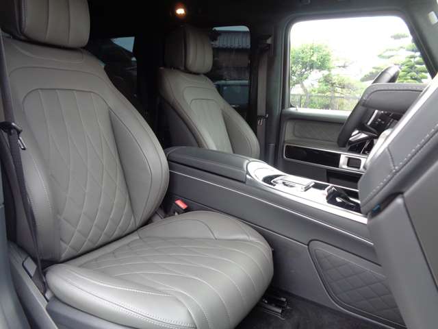 Mercedes-Benz G-Class 8