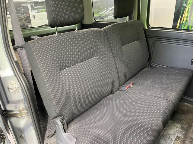 Daihatsu Hijet Cargo 9