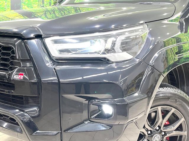 Toyota Hilux 12