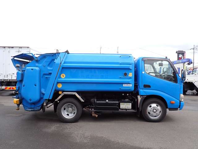Hino Dutro 5