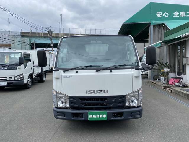 Isuzu Elf 3