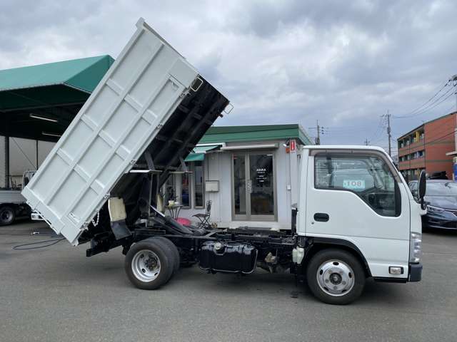 Isuzu Elf 6