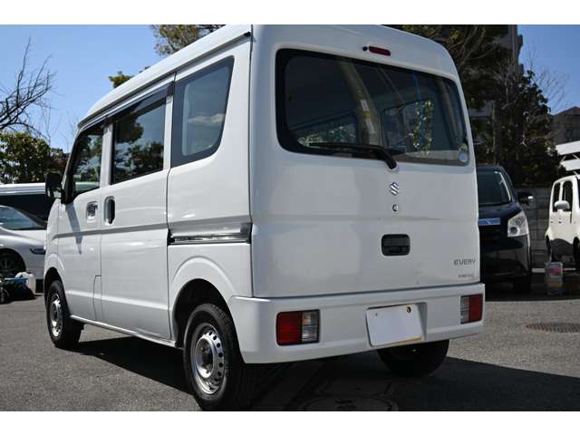 Suzuki Every 12