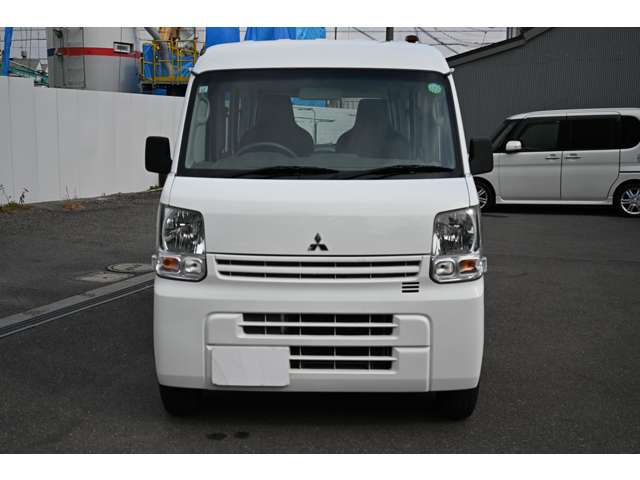 Mitsubishi Minicab Van 6