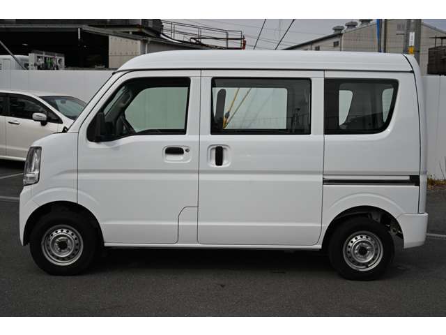 Mitsubishi Minicab Van 8