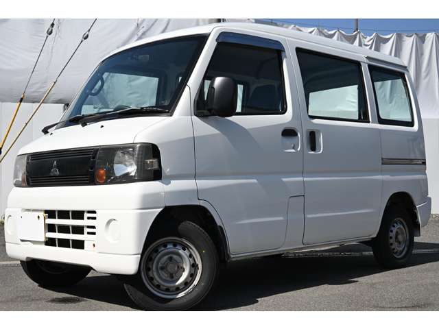 Mitsubishi Minicab Van 12