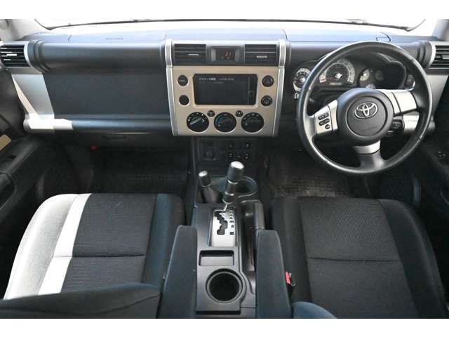 Toyota FJ Cruiser 5