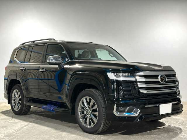 Toyota Land Cruiser 300 2