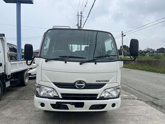 Hino Dutro 2