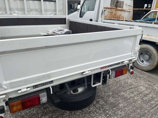 Hino Dutro 6