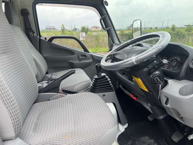 Hino Dutro 7