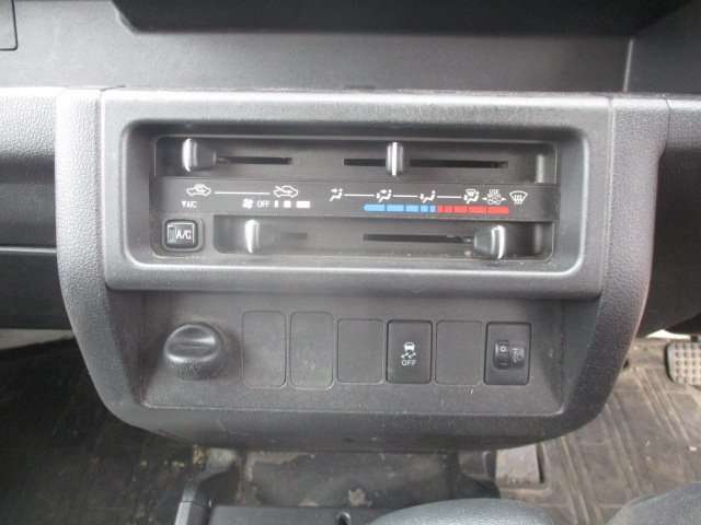 Daihatsu Hijet Truck 11