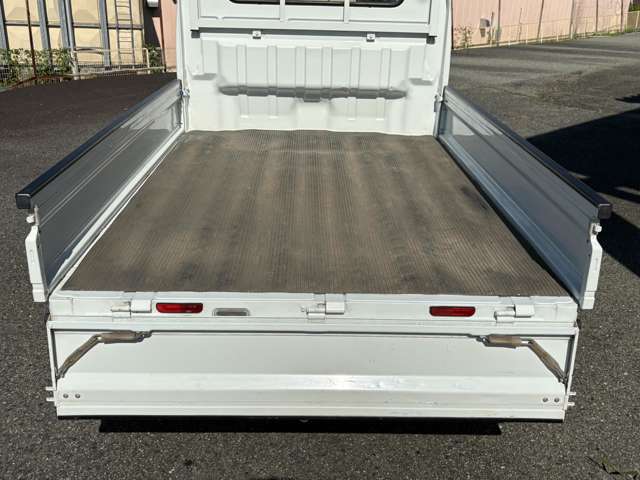 Mazda Scrum Truck 10