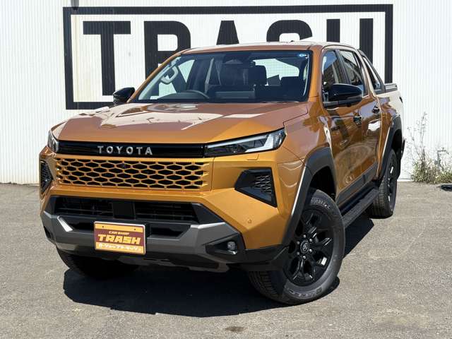 Toyota Hilux 2