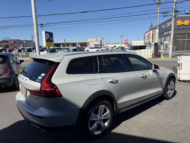 Volvo V60 Cross Country 4