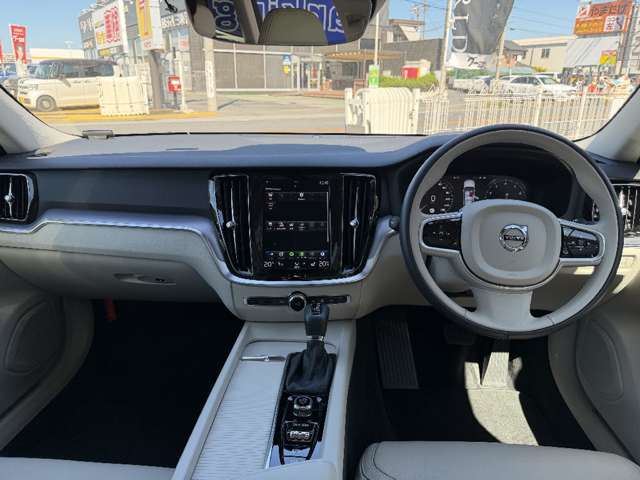 Volvo V60 Cross Country 5