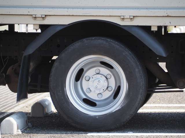 Mitsubishi Fuso Canter 12
