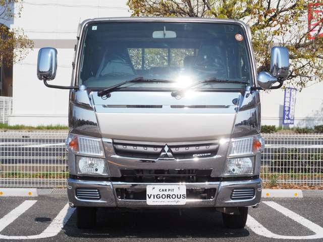 Mitsubishi Fuso Canter 4