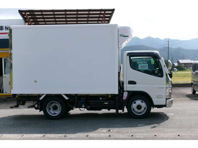 Mitsubishi Fuso Canter 4