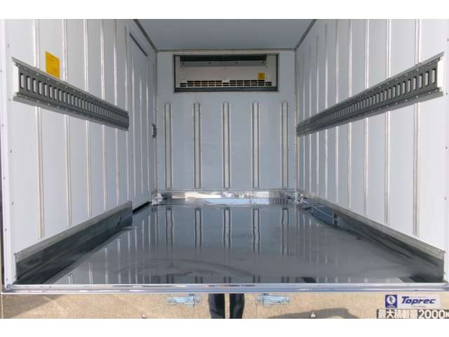Mitsubishi Fuso Canter 10
