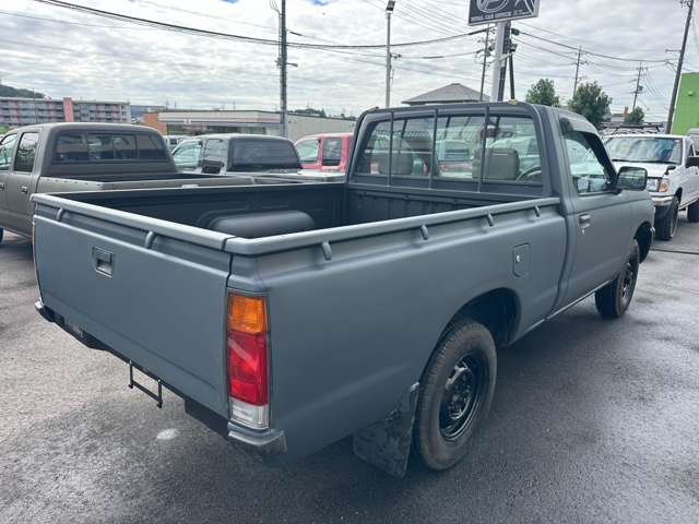 Nissan Datsun 8