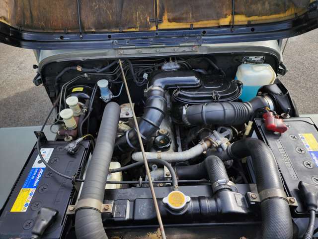 Mitsubishi Jeep 12