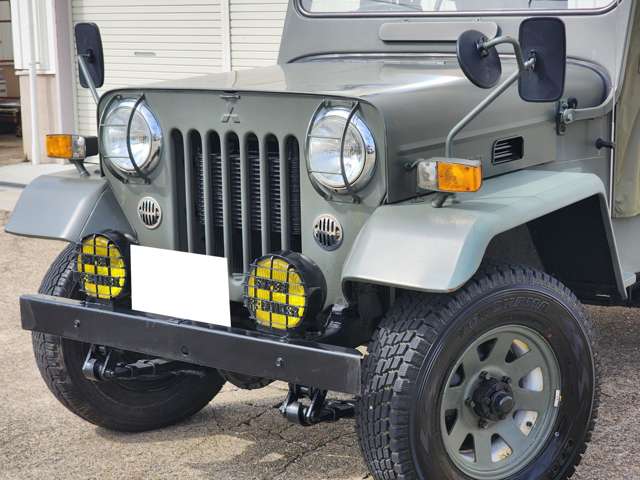 Mitsubishi Jeep 5