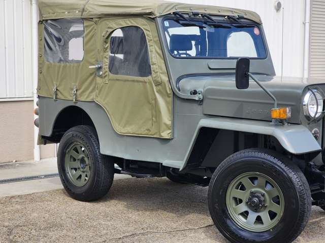Mitsubishi Jeep 6