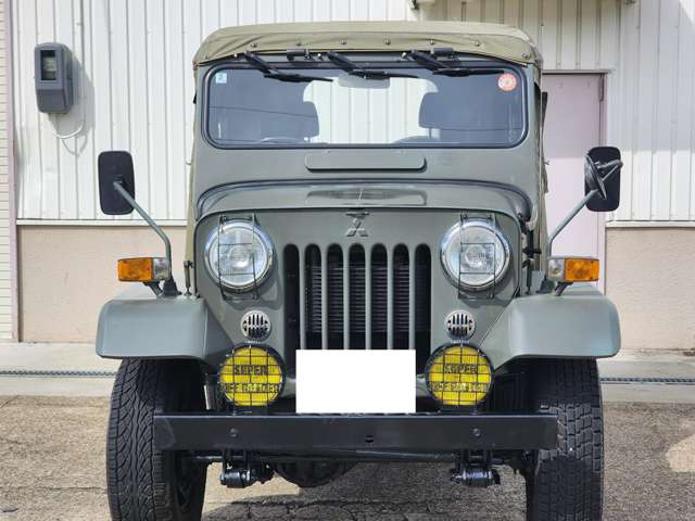 Mitsubishi Jeep 10
