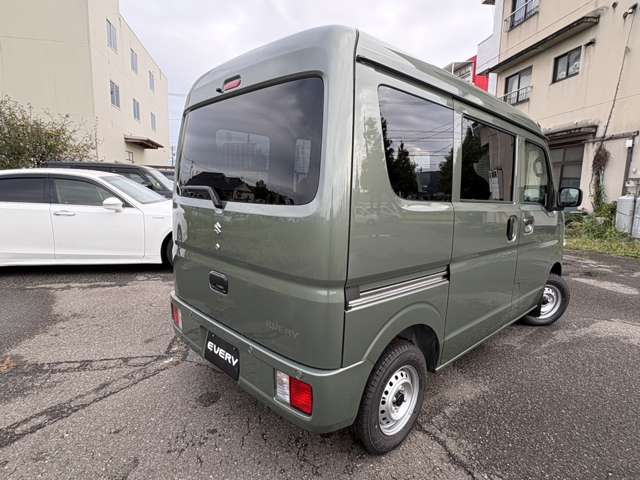 Suzuki Every 8